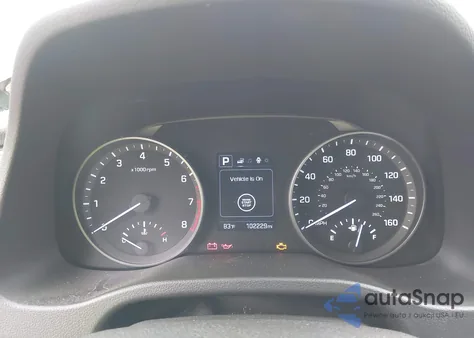 2018 Hyundai Elantra Value Edition z USA, uszkodzony, nr VIN 5NPD84LF9JH271077